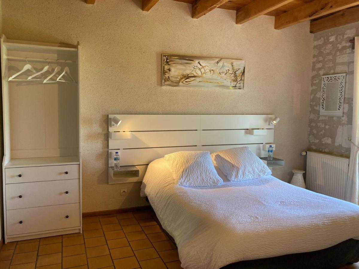 Logis Auberge De Crissay Kültér fotó